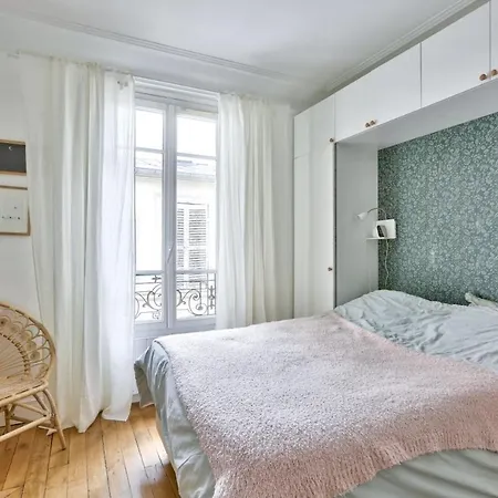 Cozy For 3 - 17e *